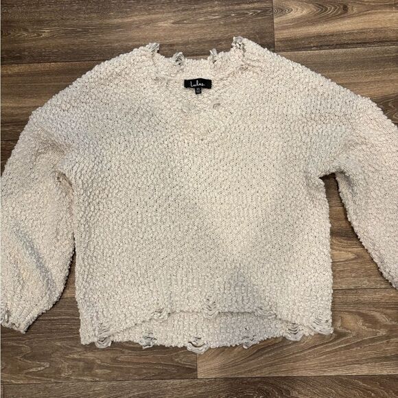 Lulu's Cream V-Neck Sweater Plush Oversized Fit Distressed Size XS - Picture 2 of 4